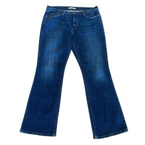 Levi’s 515 Bootcut Midrise Medium Wash Jeans Size 14‎